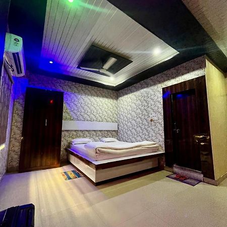 Hotel Shri Sai International, Sitamarhi Dumra エクステリア 写真