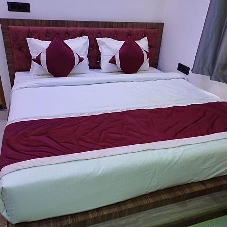 Hotel Shri Sai International, Sitamarhi Dumra エクステリア 写真
