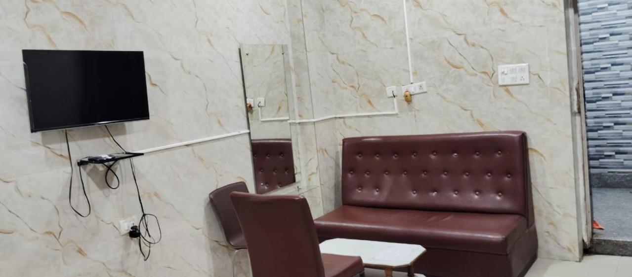 Hotel Shri Sai International, Sitamarhi Dumra エクステリア 写真