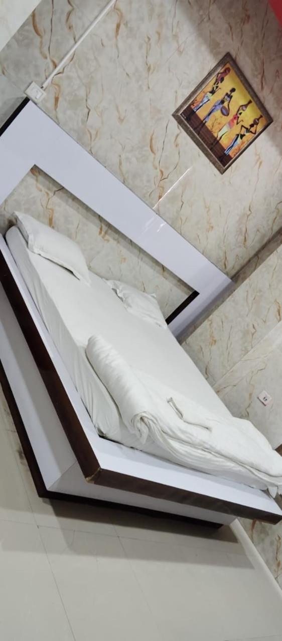 Hotel Shri Sai International, Sitamarhi Dumra エクステリア 写真