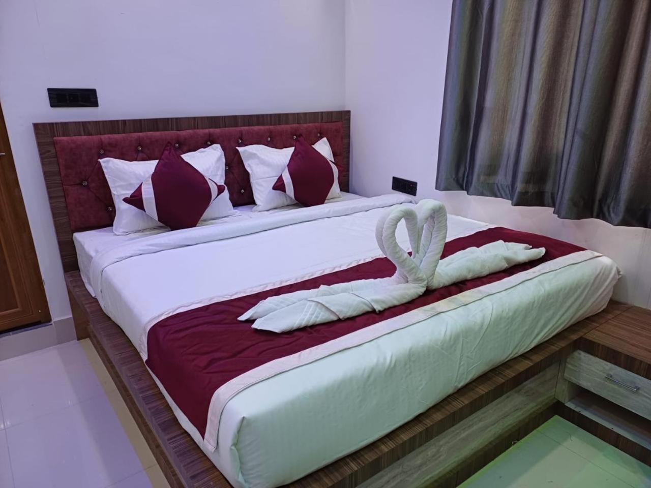 Hotel Shri Sai International, Sitamarhi Dumra エクステリア 写真
