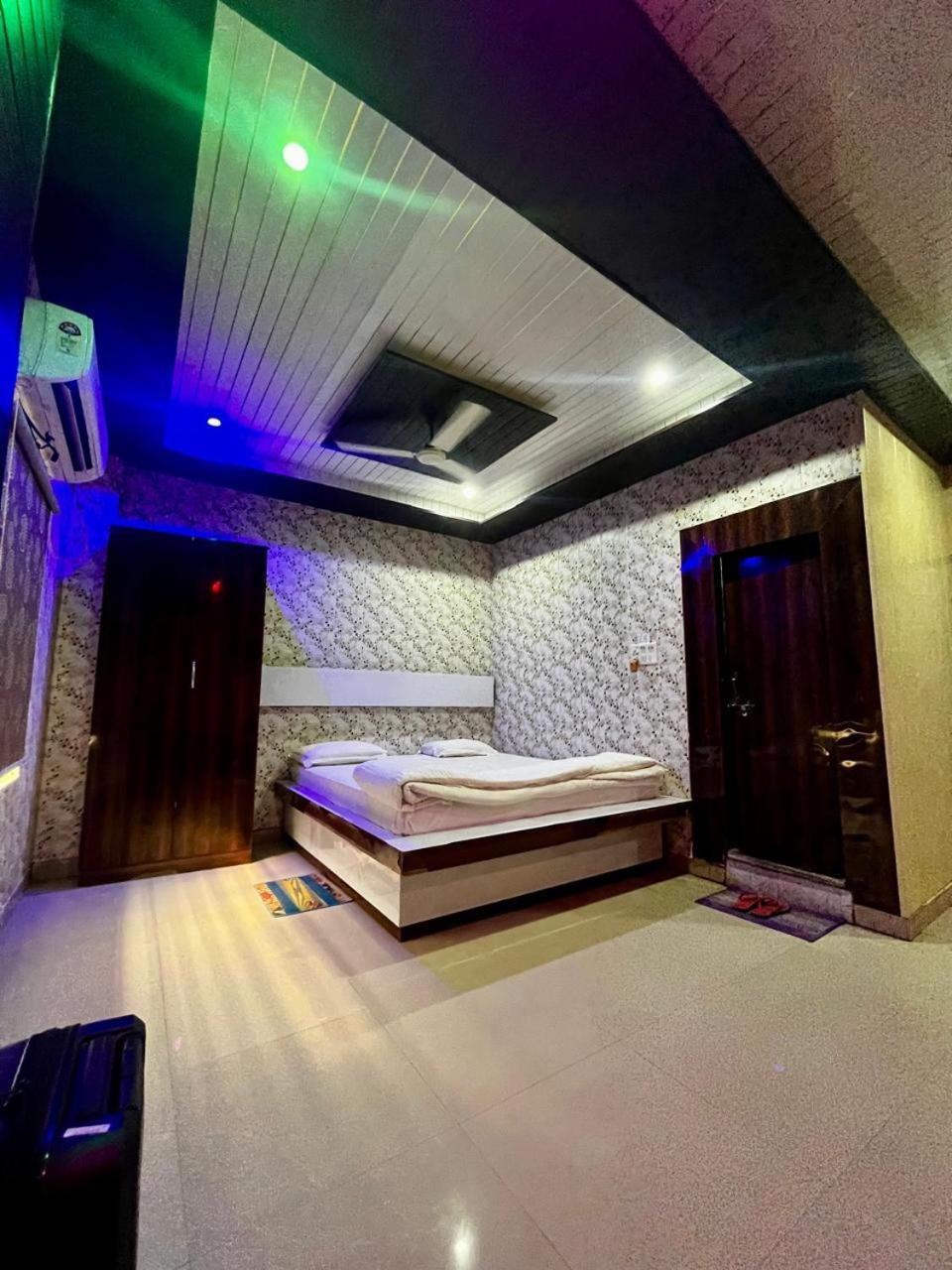 Hotel Shri Sai International, Sitamarhi Dumra エクステリア 写真