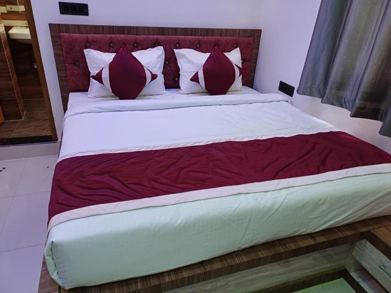 Hotel Shri Sai International, Sitamarhi Dumra エクステリア 写真
